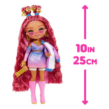 Load image into Gallery viewer, L.O.L. SURPRISE! OMG Golden Heart Fashion Doll
